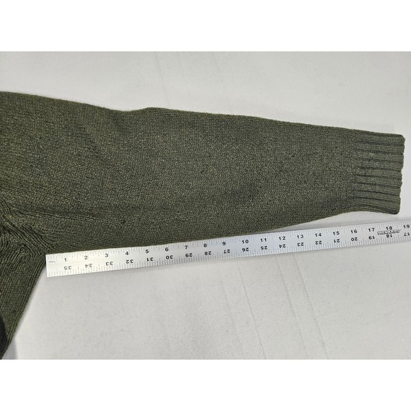 LL Bean Mens V Neck Sweater Green Cashmere Wool Blend Elbow Patches L-Reg - Picture 7 of 7